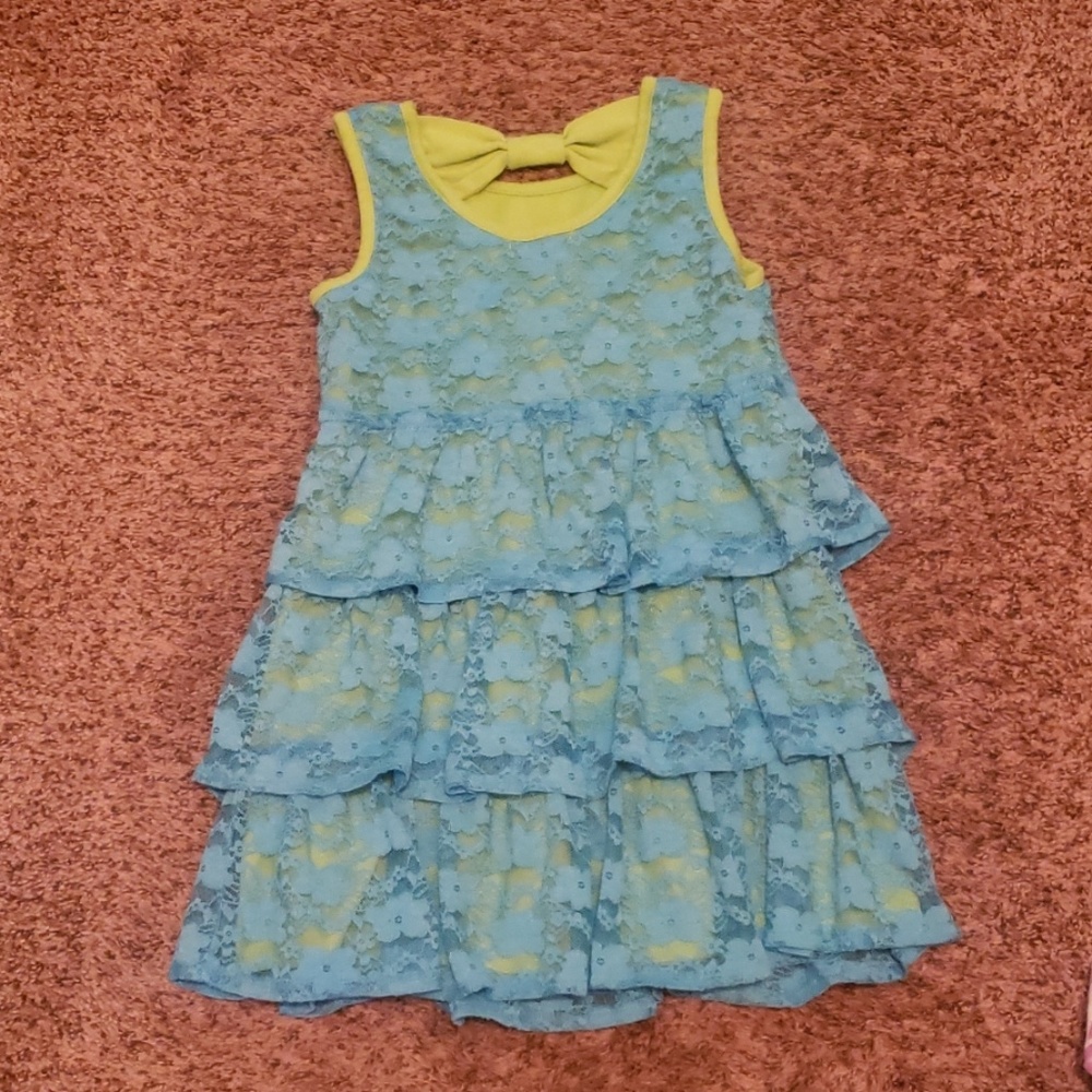 Tank - Picture 2 of 4